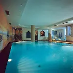 Alba Wellness & 3*