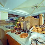 Hotel Alba Wellness & 3*