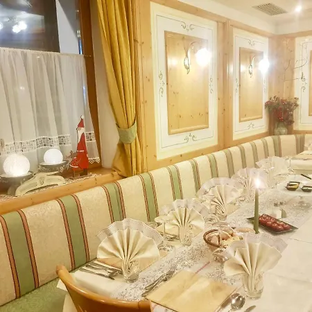Hotel Alba Wellness & Canazei