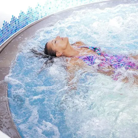 Alba Wellness & Ξενοδοχείο 3*
