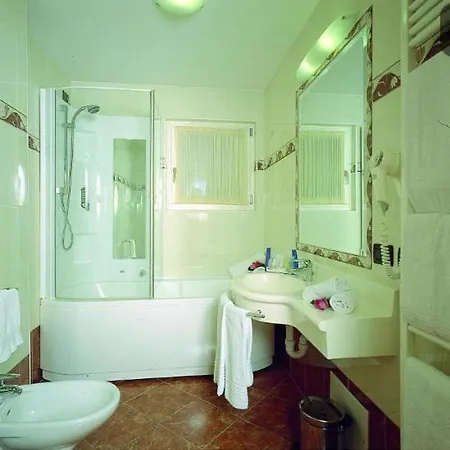 Hotell Alba Wellness & Canazei