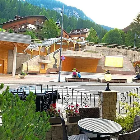Hotel Alba Wellness & 3*