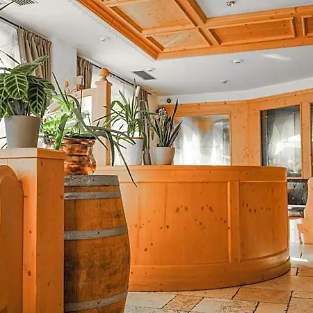 Alba Wellness & 3* Canazei