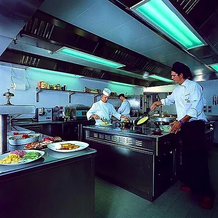 Alba Wellness & Hotel 3*