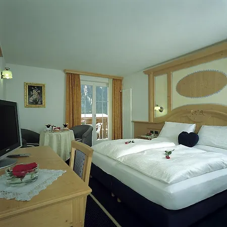 Alba Wellness & Hotel 3*