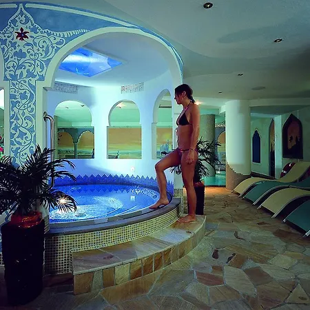 Alba Wellness & 3* Canazei