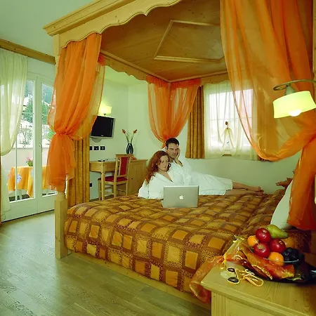 Alba Wellness & Hotel 3*