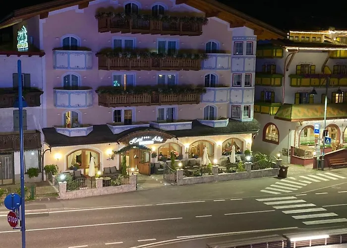 Отель Alba Wellness & 3*