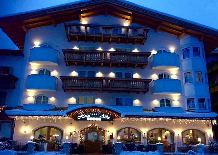 Alba Wellness & Отель 3*