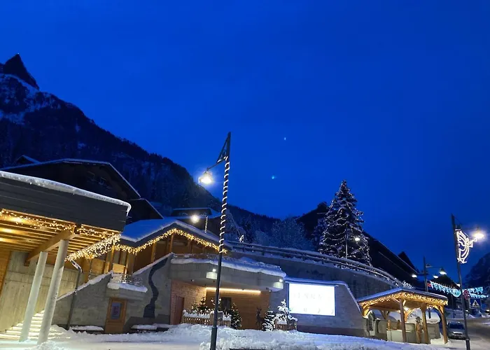 Отель Alba Wellness &