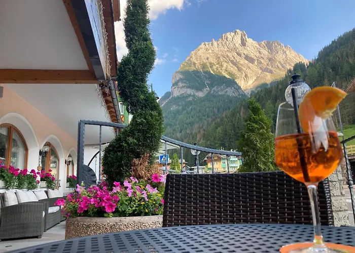 Alba Wellness & מלון